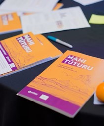 MAHI TUTURU Brochures